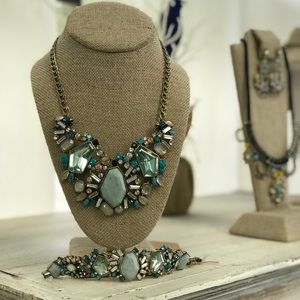 Chloe + Isabel Jewelry - Aquamarina Statement Necklace Chloe + Isabel Jewelry - Aquamarina Statement Necklace